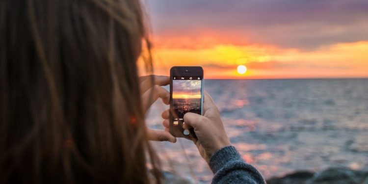 The Impact of Mobile Photography on Professional Photography Standards